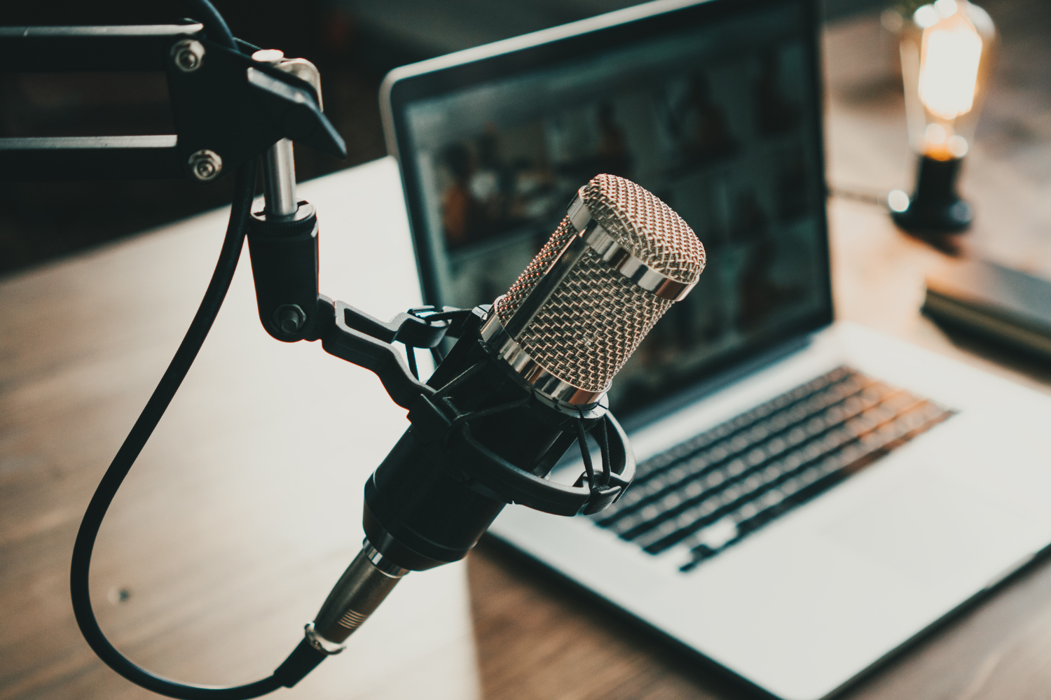 podcast 1500 x 1000